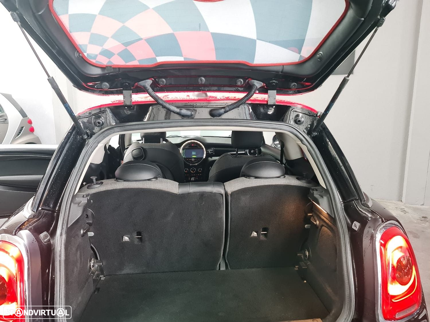 MINI 3 Portas Cooper D - 30