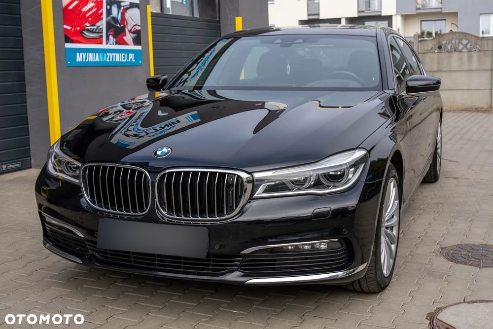 BMW Seria 7 750Li xDrive - 7