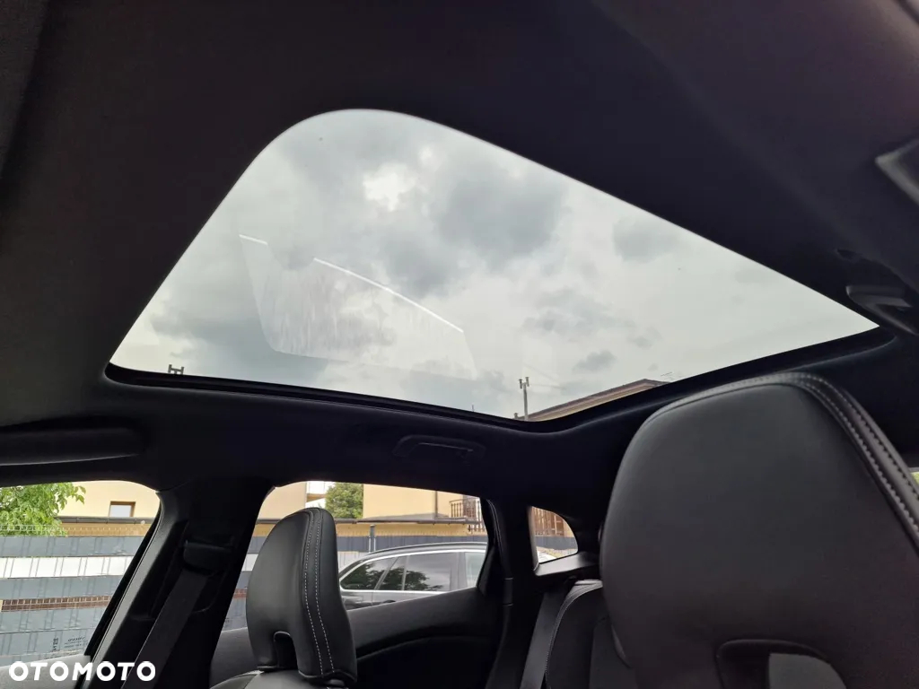 Volvo V40 T3 Geartronic RDesign - 22