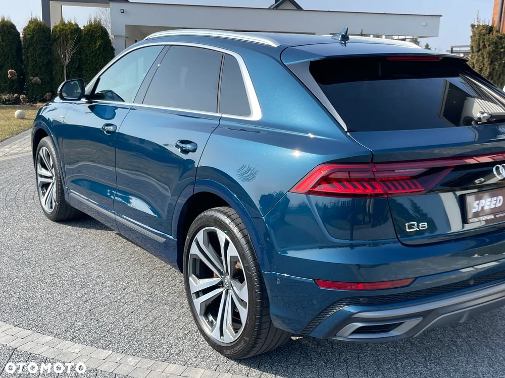 Audi Q8 - 9