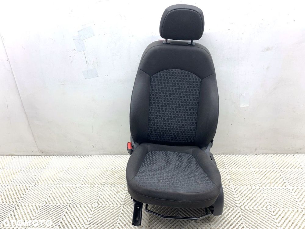 FOTEL LEWY PRZÓD  OPEL CORSA E (X15) 2014 - 2022 1.4 (08, 68) 66 kW [90 KM] benzyna 2014 - 2022 - 1