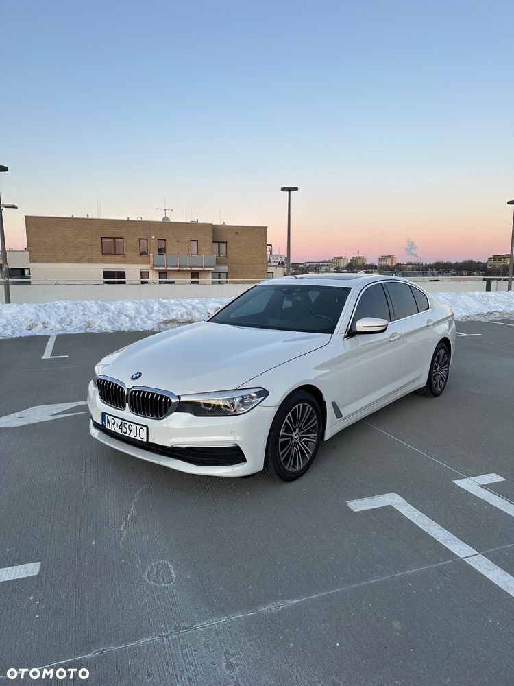 BMW Seria 5 530i xDrive Sport Line - 3