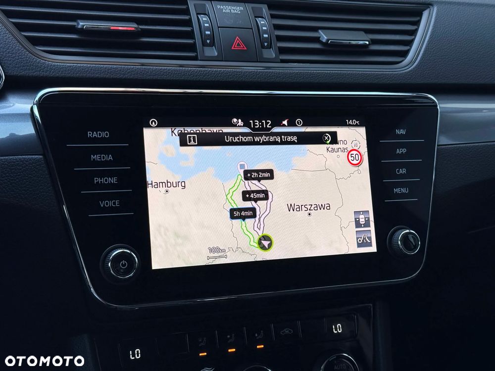 Skoda Superb 1.5 TSI Active DSG - 35