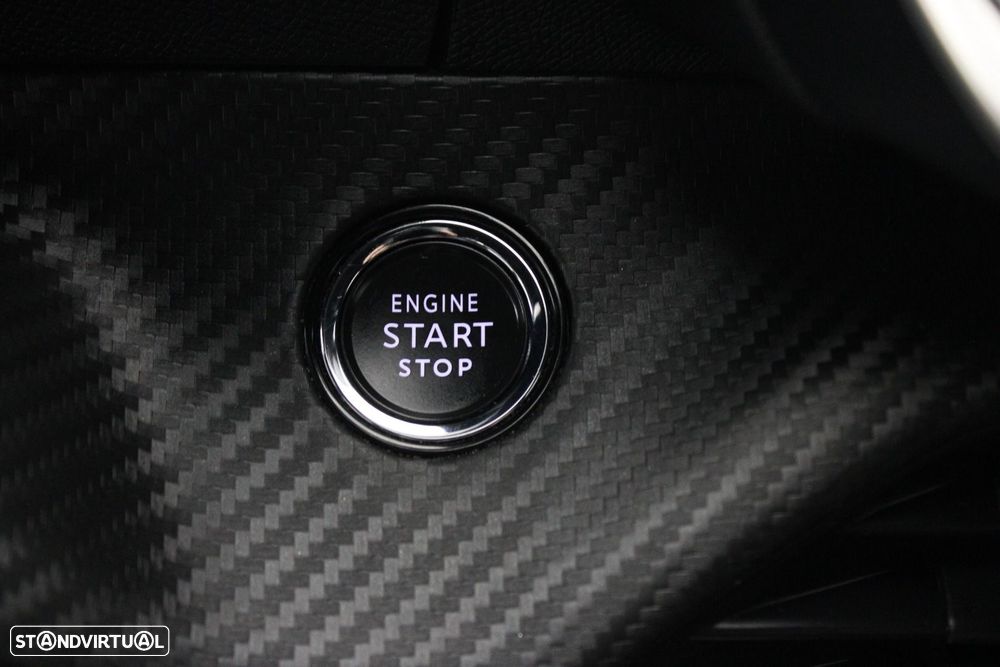Peugeot 2008 1.5 BlueHDi GT EAT8 - 17