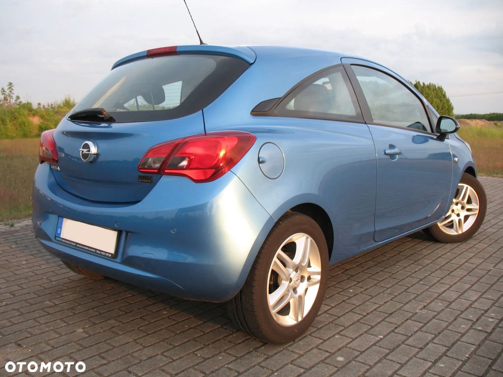 Opel Corsa 1.2 Cosmo - 4
