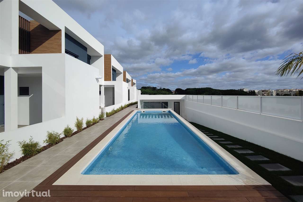 Moradia T4 a estrear no Fanqueiro - Loures - Grande imagem: 2/34