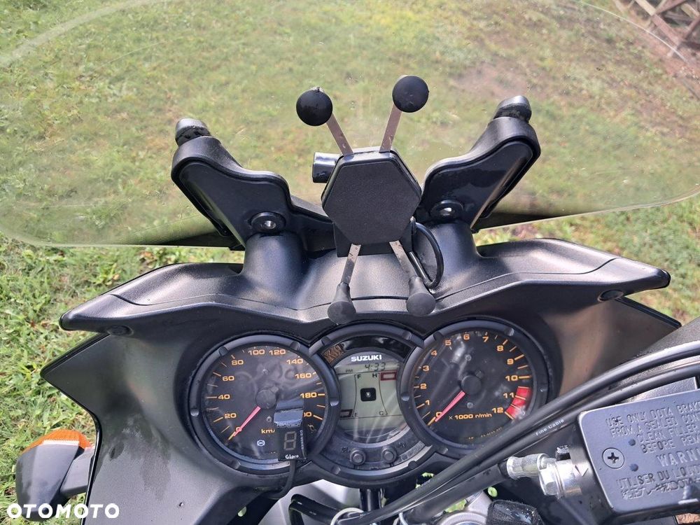 Suzuki V-STROM - 7