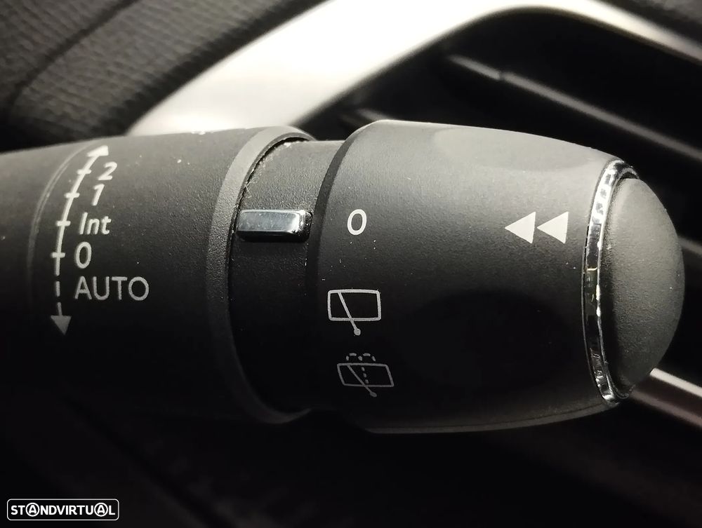 Peugeot 3008 1.5 BlueHDi Allure EAT8 - 23