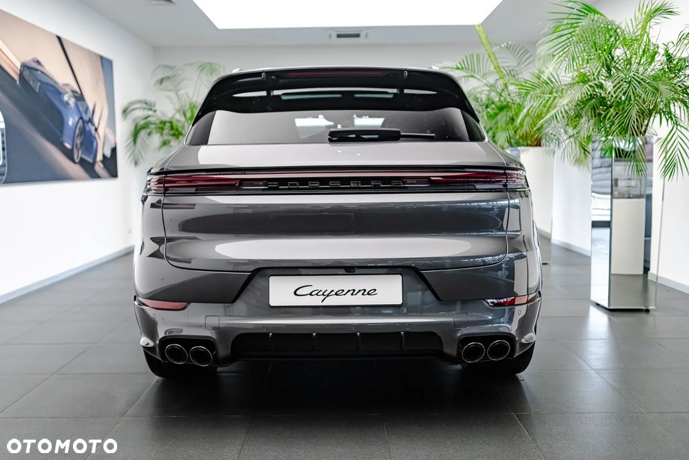 Porsche Cayenne E-Hybrid PHEV Black Edition - 4