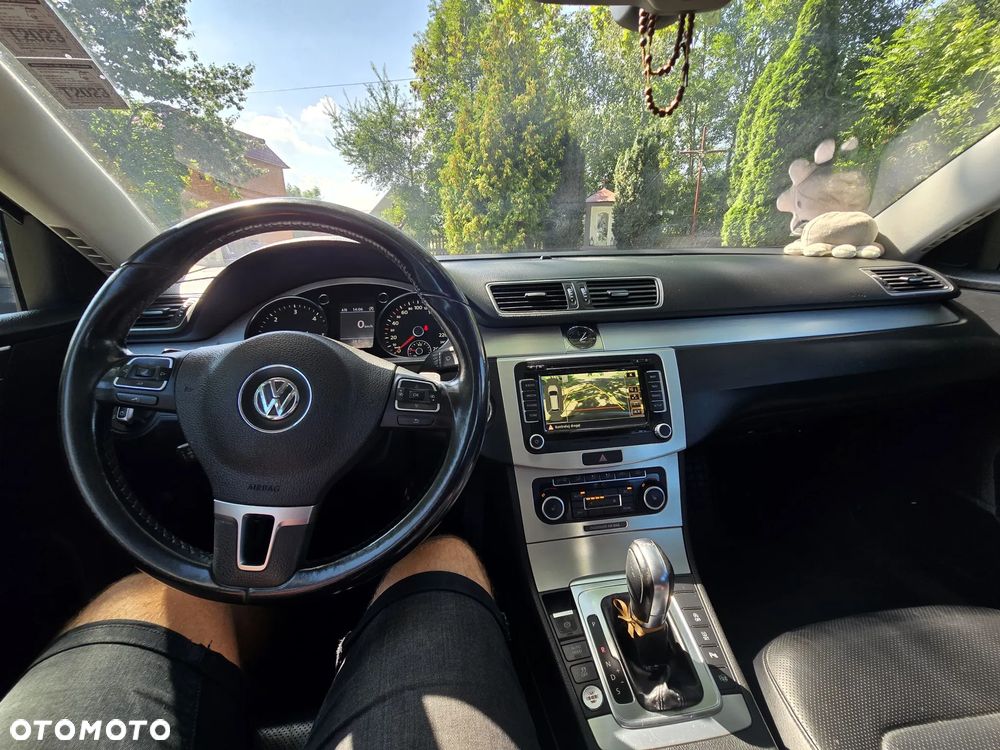 Volkswagen Passat Variant 2.0 Blue TDI DSG SCR Highline - 8