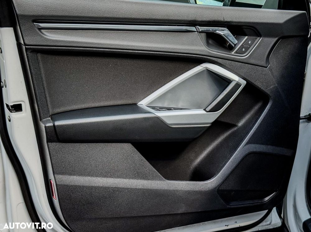 Audi Q3 35 TDI quattro S tronic - 23