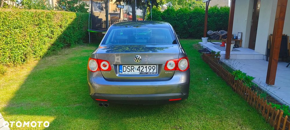 Volkswagen Jetta 2.0 TDI DPF Sportline - 5