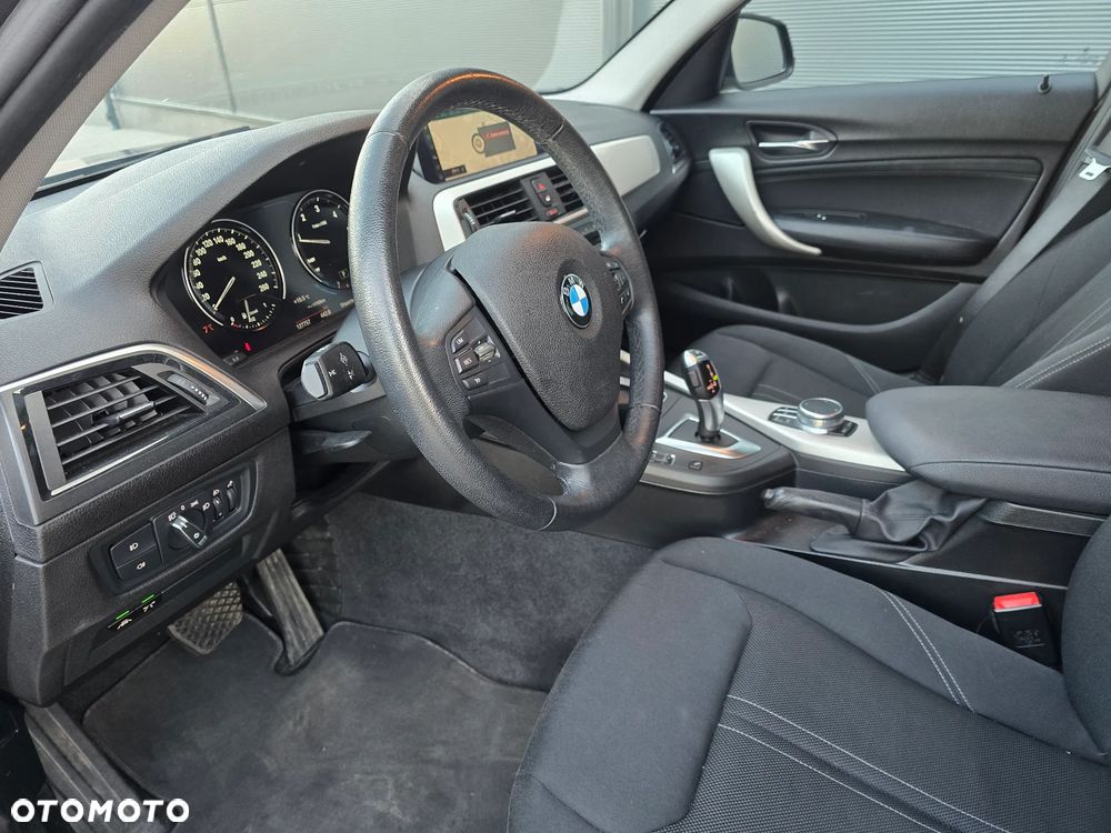 BMW Seria 1 120d xDrive Sport-Aut - 25