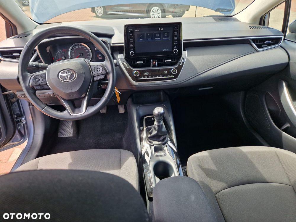Toyota Corolla 1.5 Comfort - 9