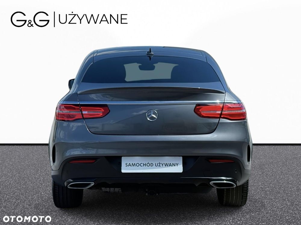 Mercedes-Benz GLE - 12
