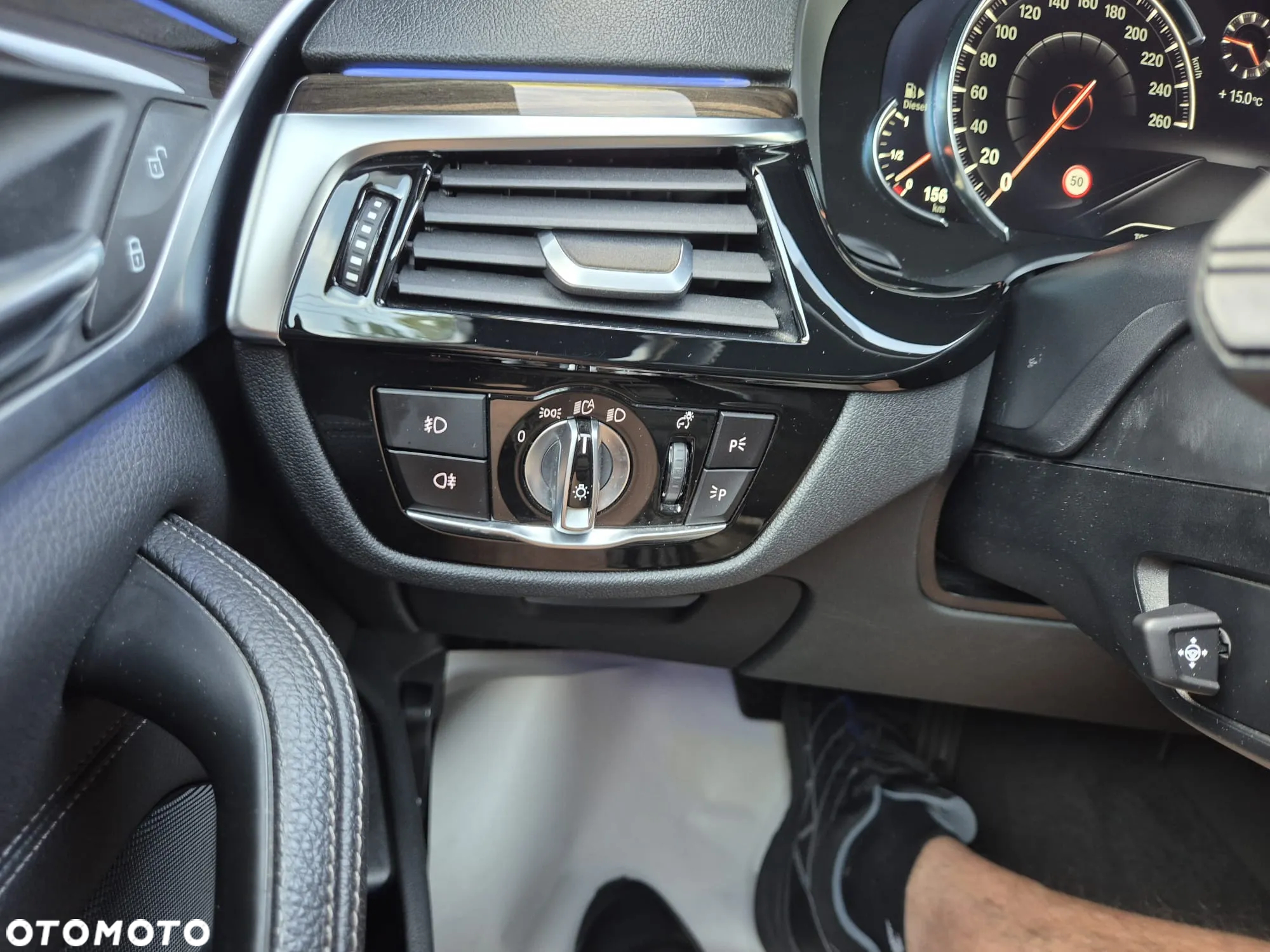 BMW Seria 5 520d xDrive Luxury Line - 21