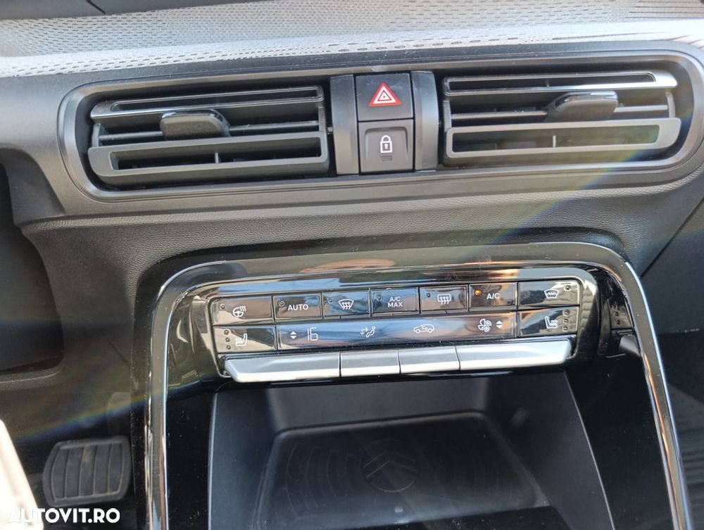 Citroën C3 AIRCROSS 1.2 Hybrid 145 eDCT6 MAX - 29