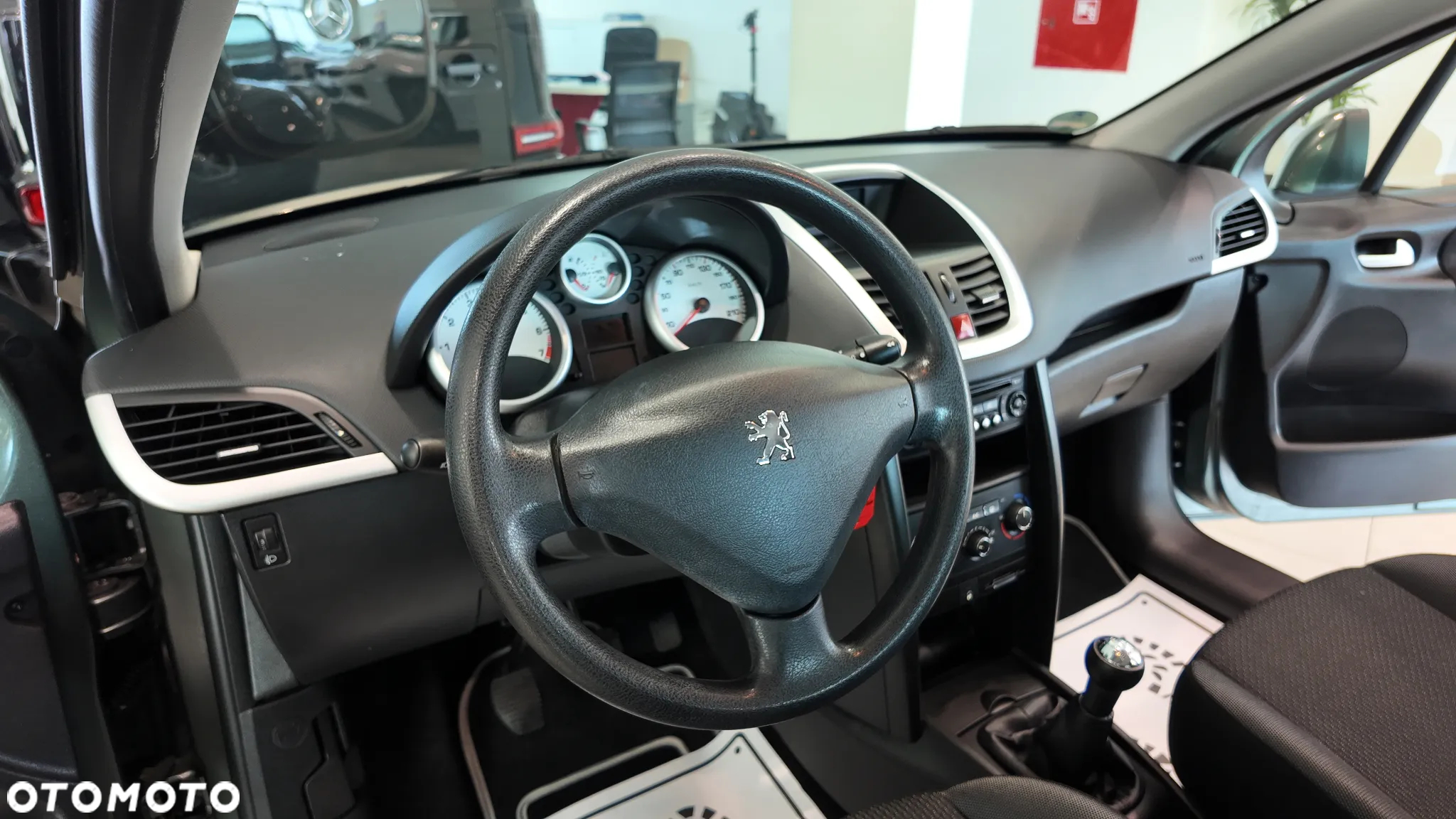Peugeot 207 1.4 Trendy - 24