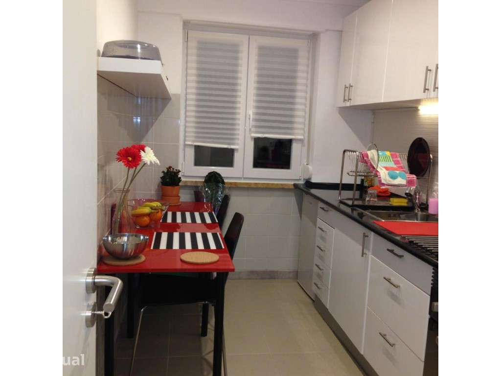 Quarto c/ despesas incluídas na Amadora - Centro - Grande imagem: 3/9