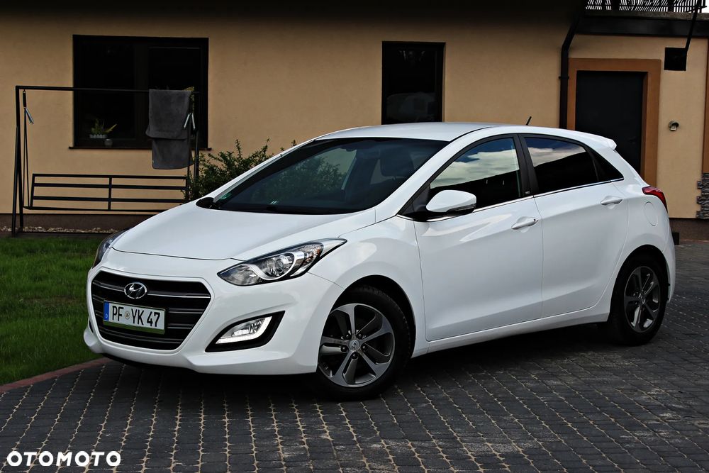 Hyundai i30 1.4 Select - 23
