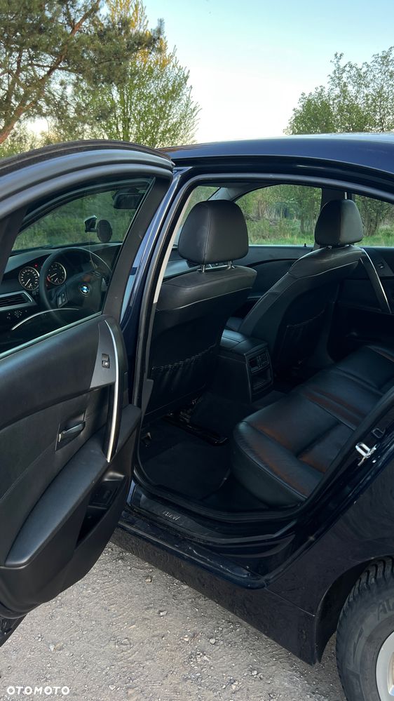 BMW Seria 5 520i Touring - 8