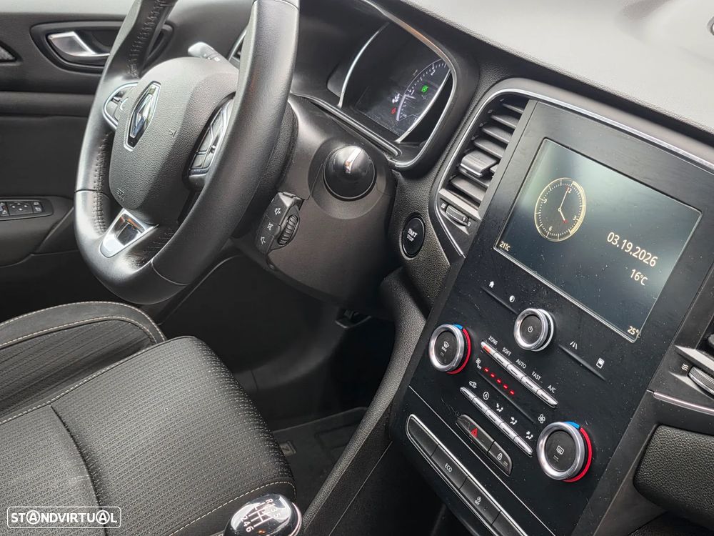 Renault Mégane 1.5 dCi Dynamique S - 13