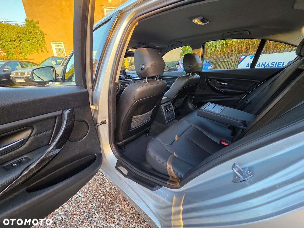 BMW Seria 3 - 8