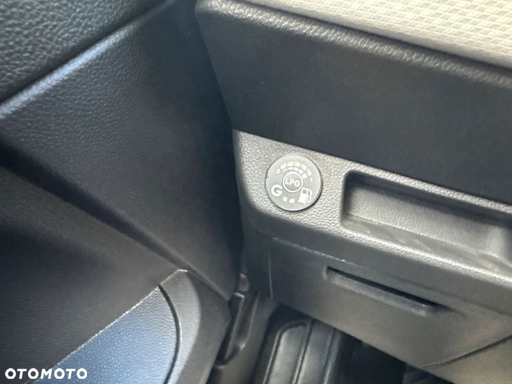 Renault Clio - 26