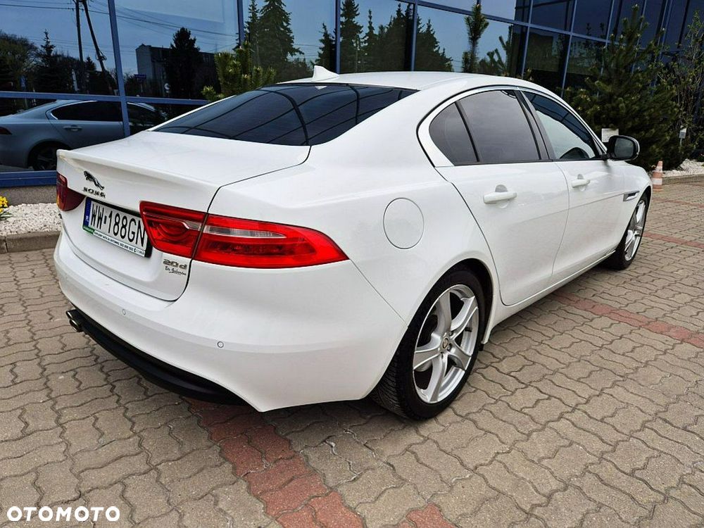 Jaguar XE 2.0 D180 S - 20