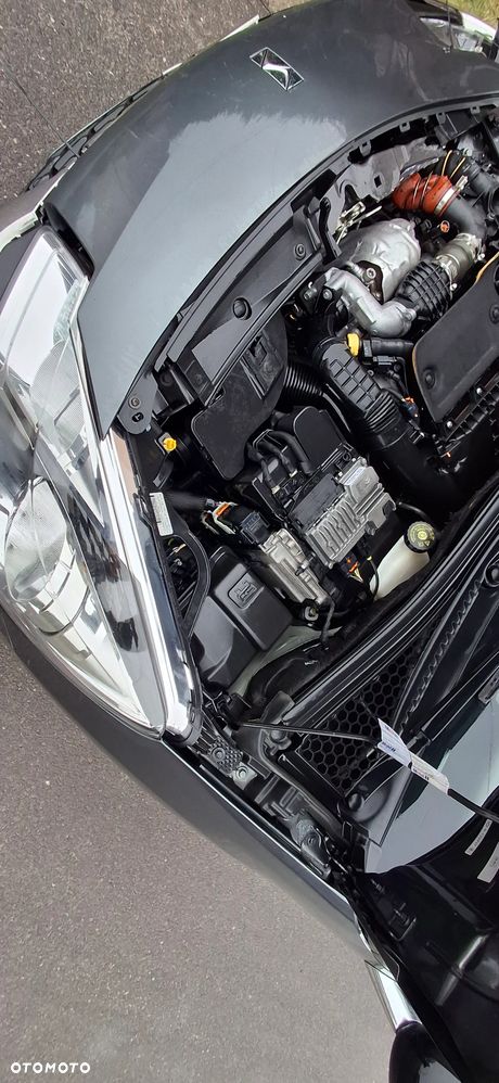 Citroën DS3 BlueHDi 100 CONNECTED CHIC - 10