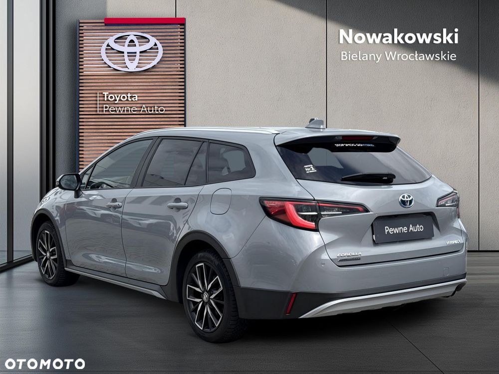 Toyota Corolla 2.0 Hybrid Trek - 2
