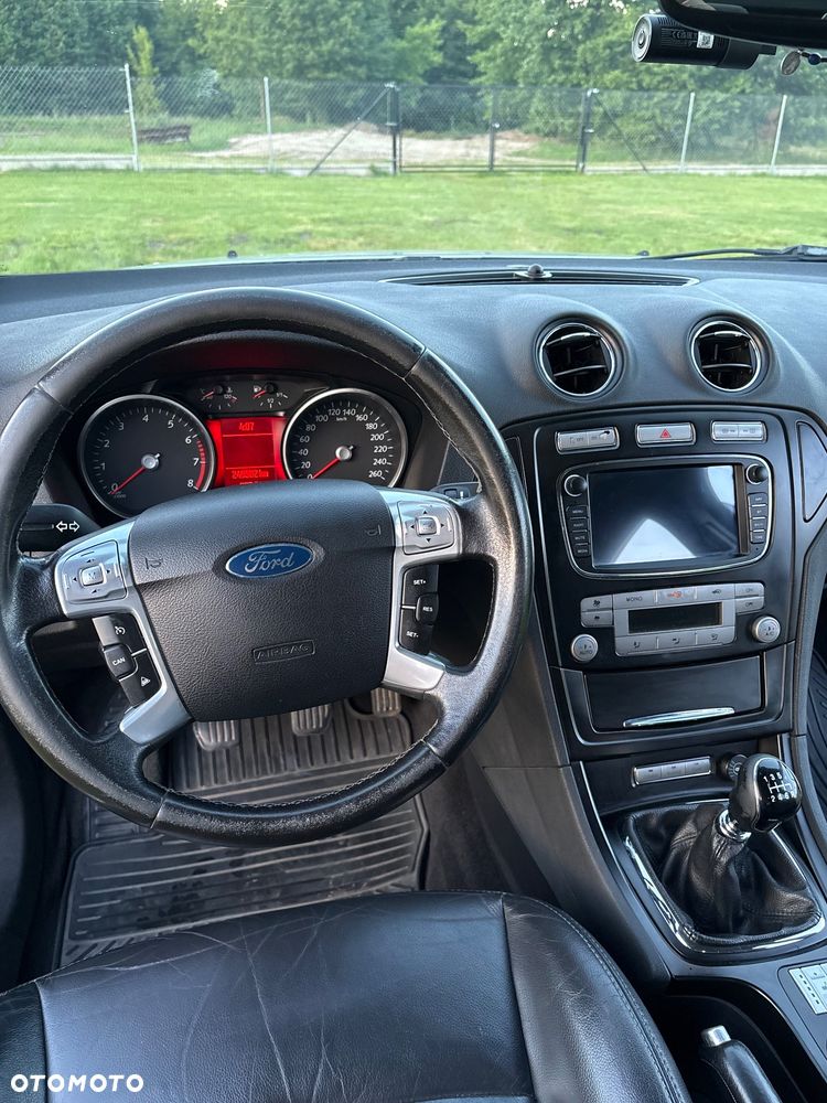 Ford Mondeo 2.5 Ghia X - 18