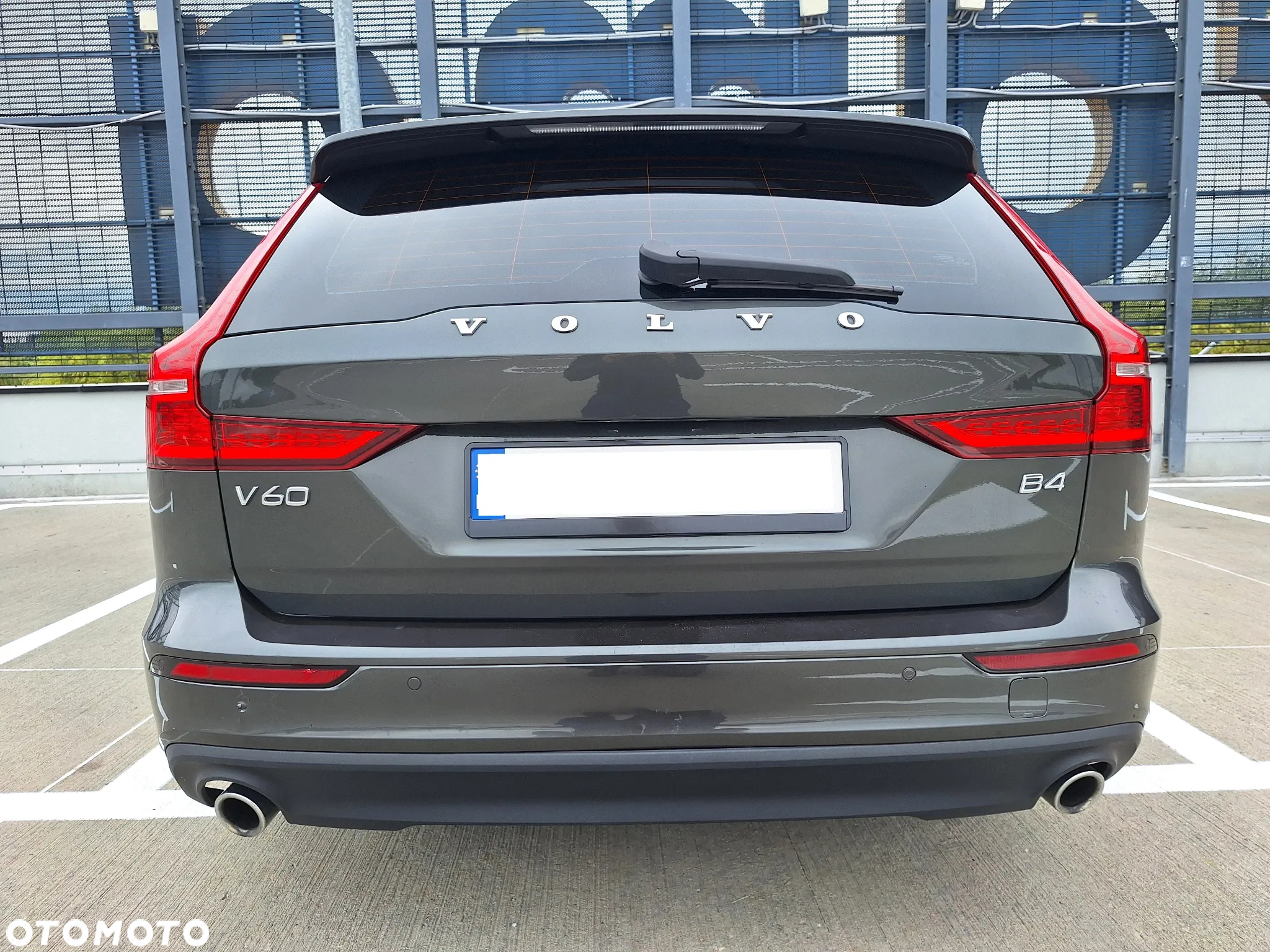 Volvo V60 D4 Momentum Pro - 8