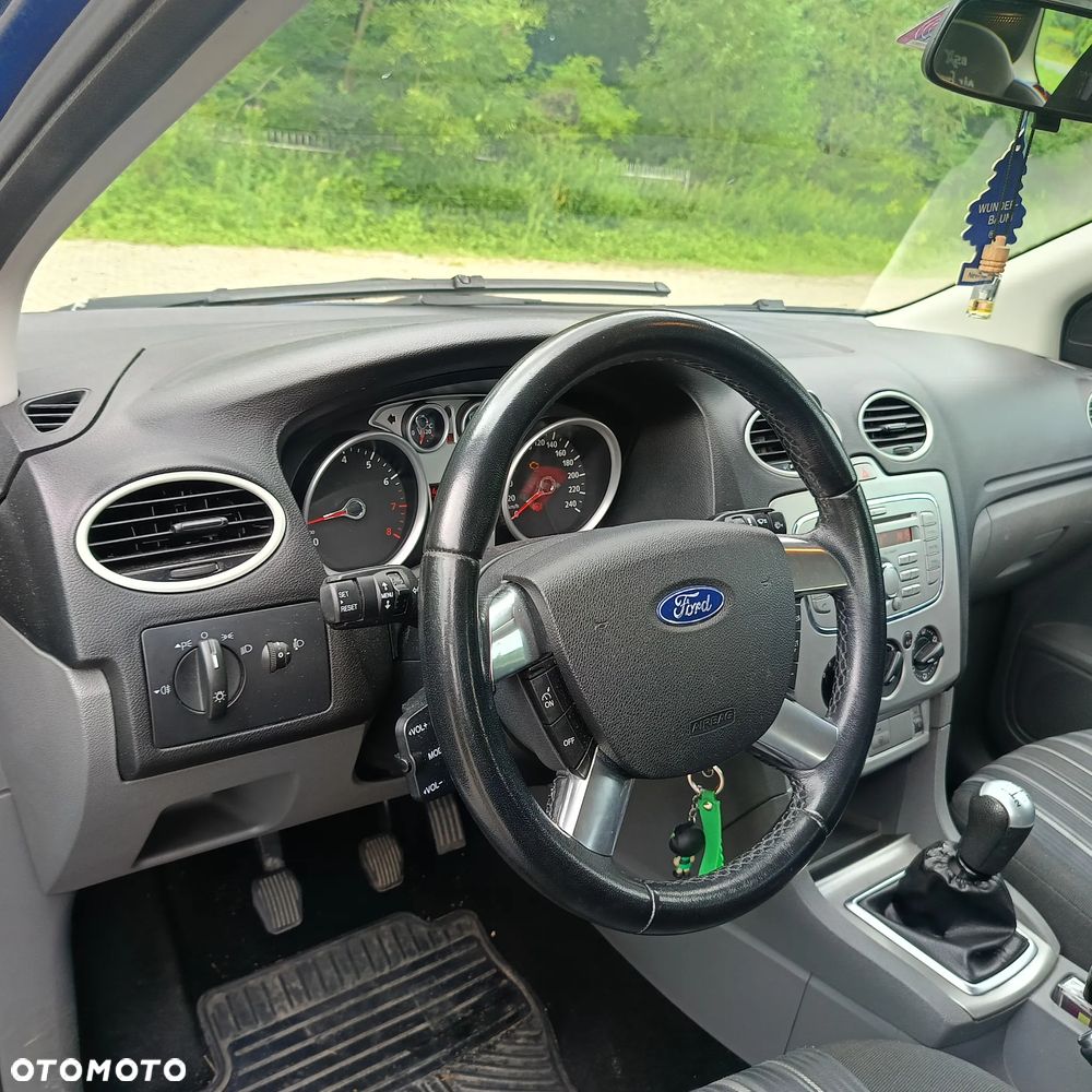Ford Focus 1.8 Style - 3
