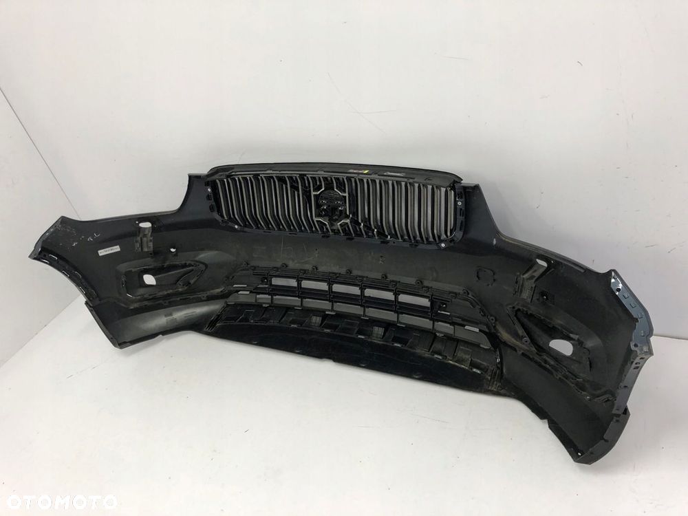 VOLVO XC40 PRZED LIFT 2017- ZDERZAK PRZEDNI - 6