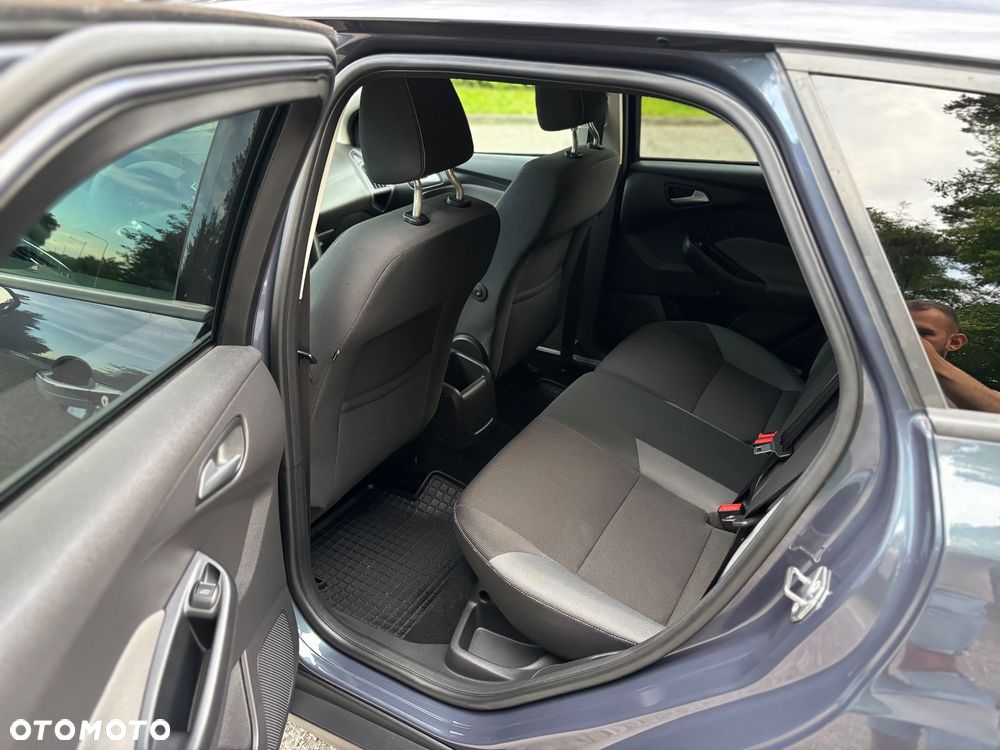 Ford Focus - 8
