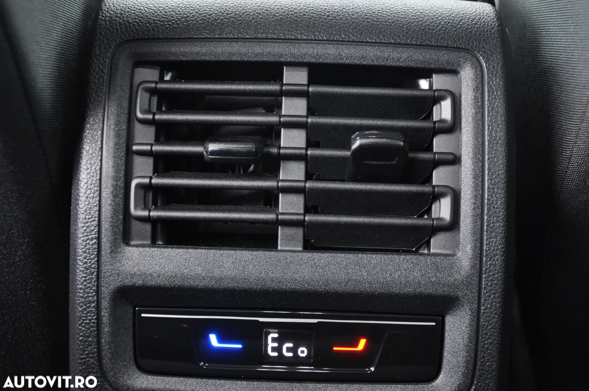 Volkswagen Golf 1.5 TSI eHybrid DSG PHEV Life - 27