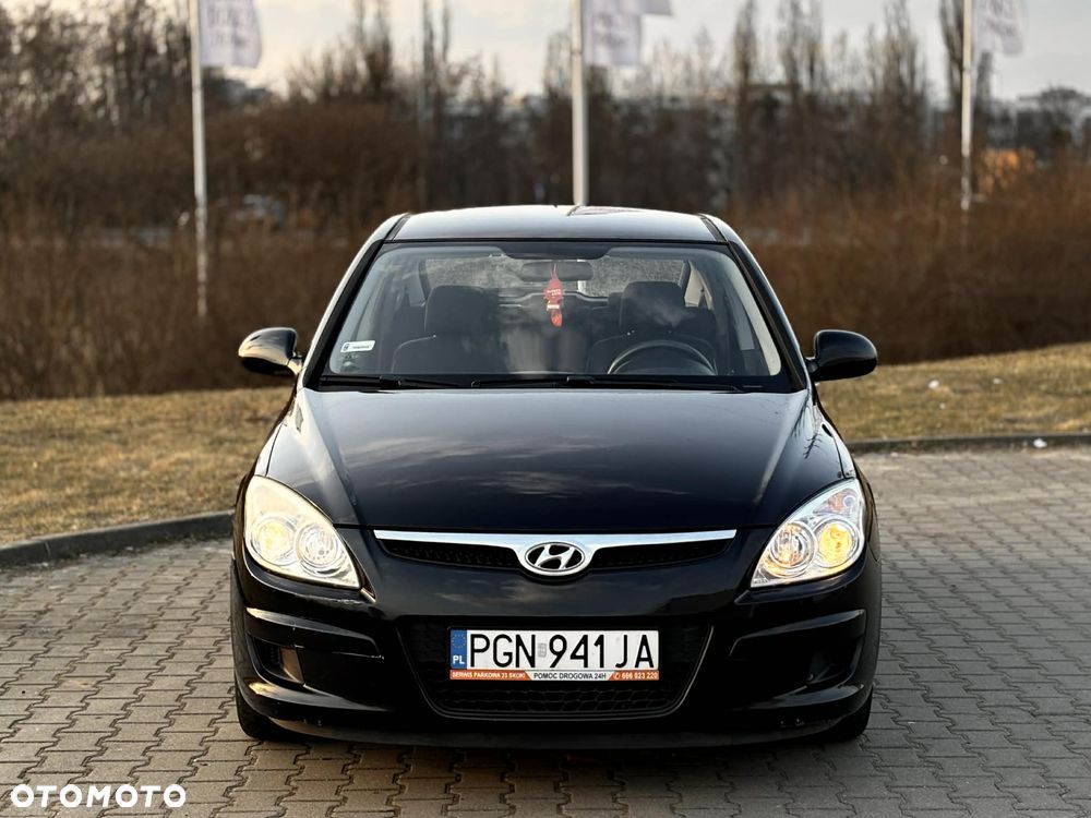 Hyundai i30 1.4 Base + - 3