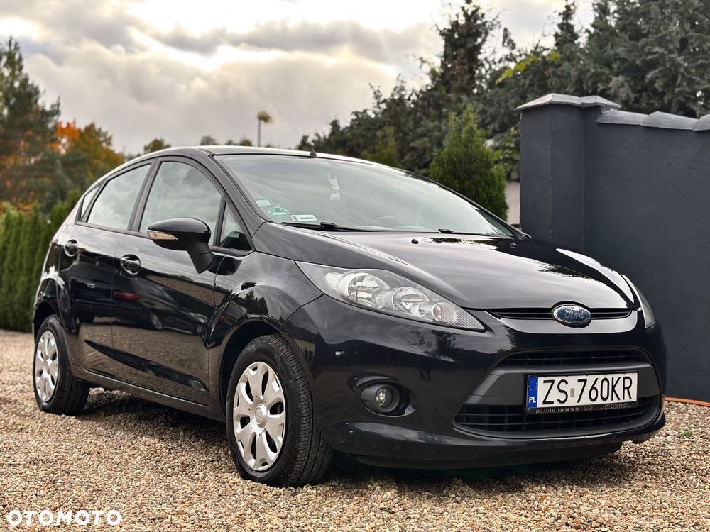 Ford Fiesta 1.25 Celebration - 9