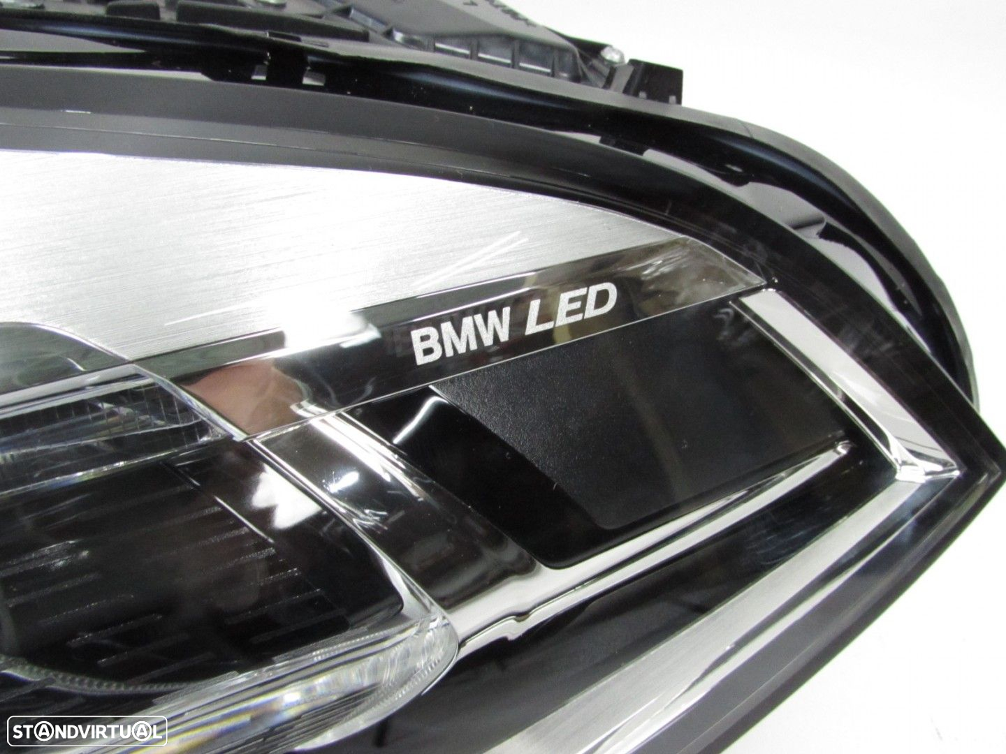 Farol LED ADAPTATIVO AHL Esquerdo Usado / Original BMW 1 (F40) 63119448099 - 4