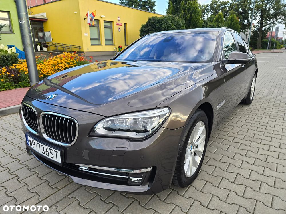 BMW Seria 7 750d xDrive Blue Performance Edition Exclusive - 39