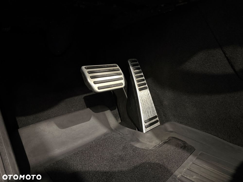 Volvo XC 60 T5 GPF AWD R-Design - 15