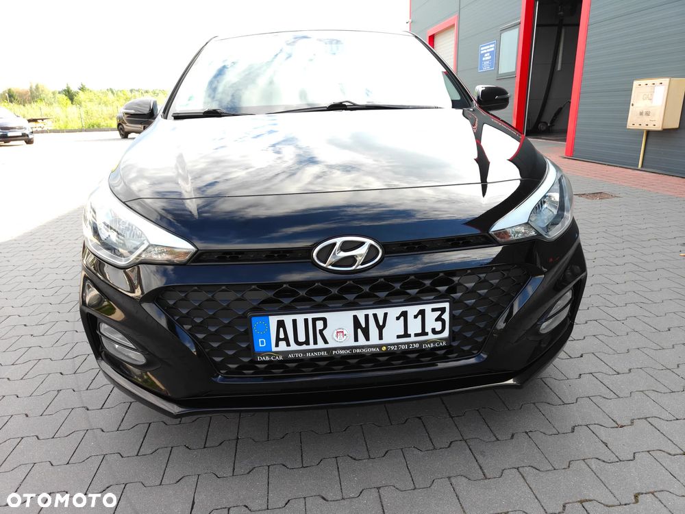 Hyundai i20 blue 1.2 Pure - 2