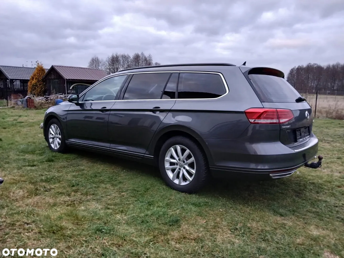 Volkswagen Passat Variant 2.0 TDI (BlueMotion Technology) Comfortline - 4