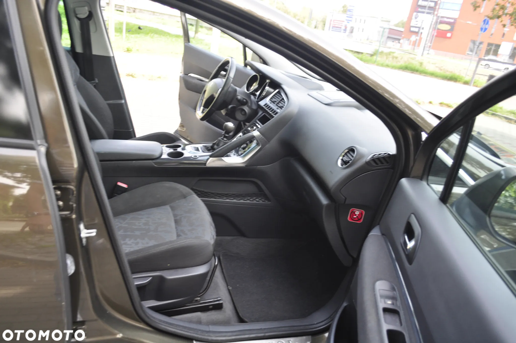 Peugeot 3008 - 13
