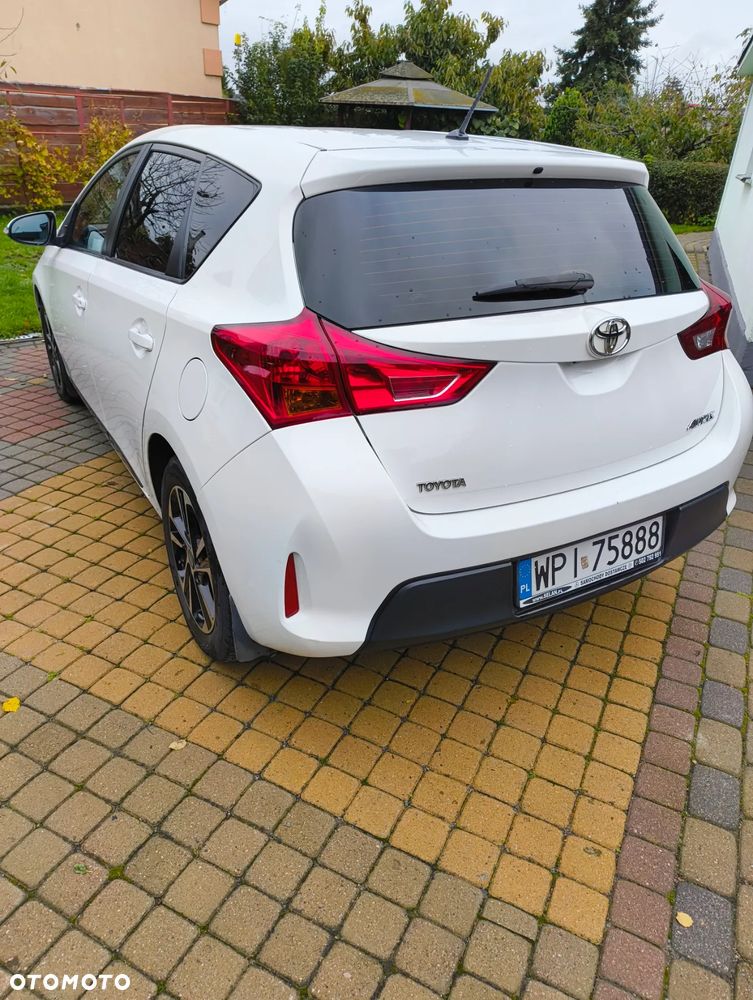 Toyota Auris 1.4 D-4D Luna - 5