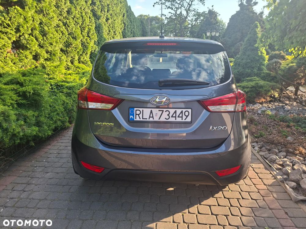 Hyundai ix20 1.4 blue Trend - 11