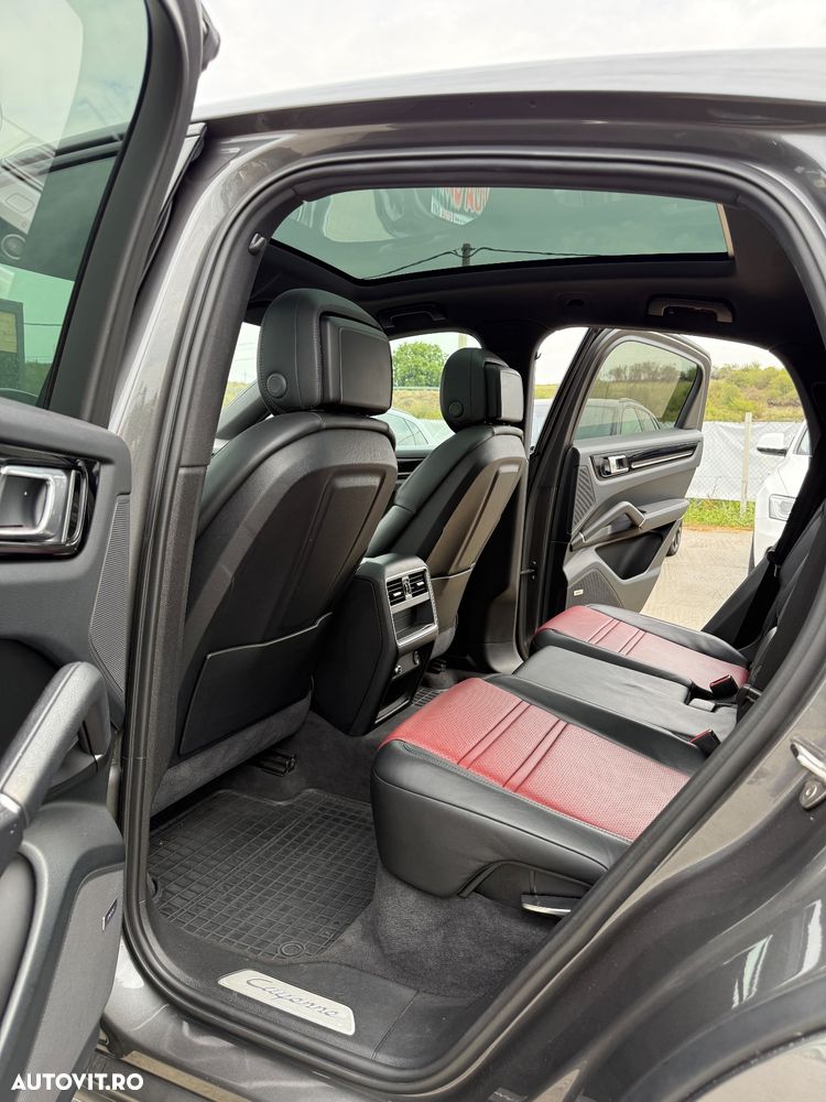 Porsche Cayenne Coupe Tiptronic S - 9