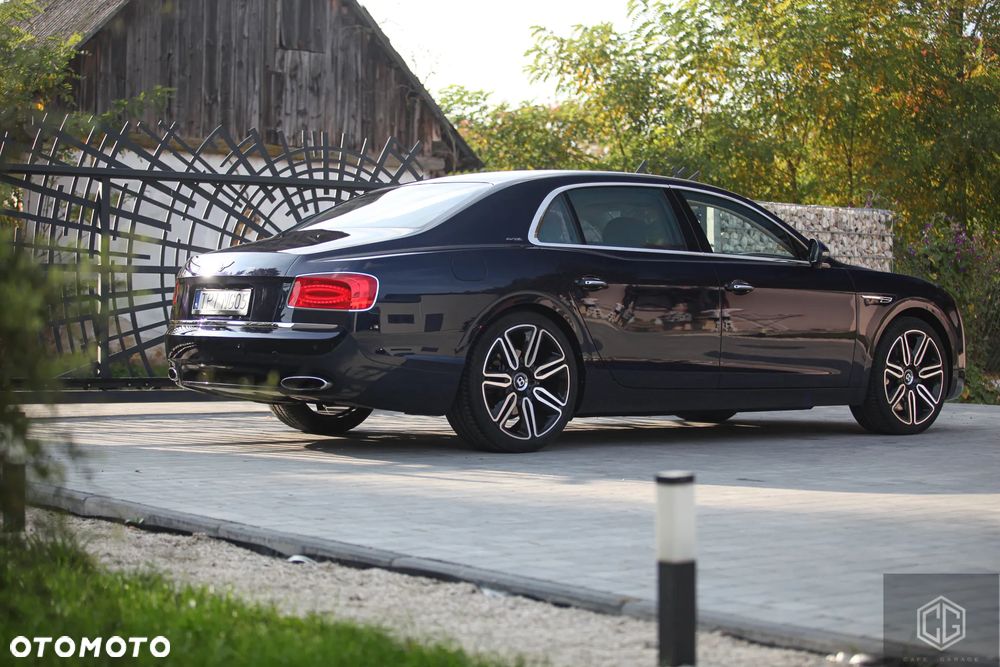 Bentley Flying Spur W12 - 20