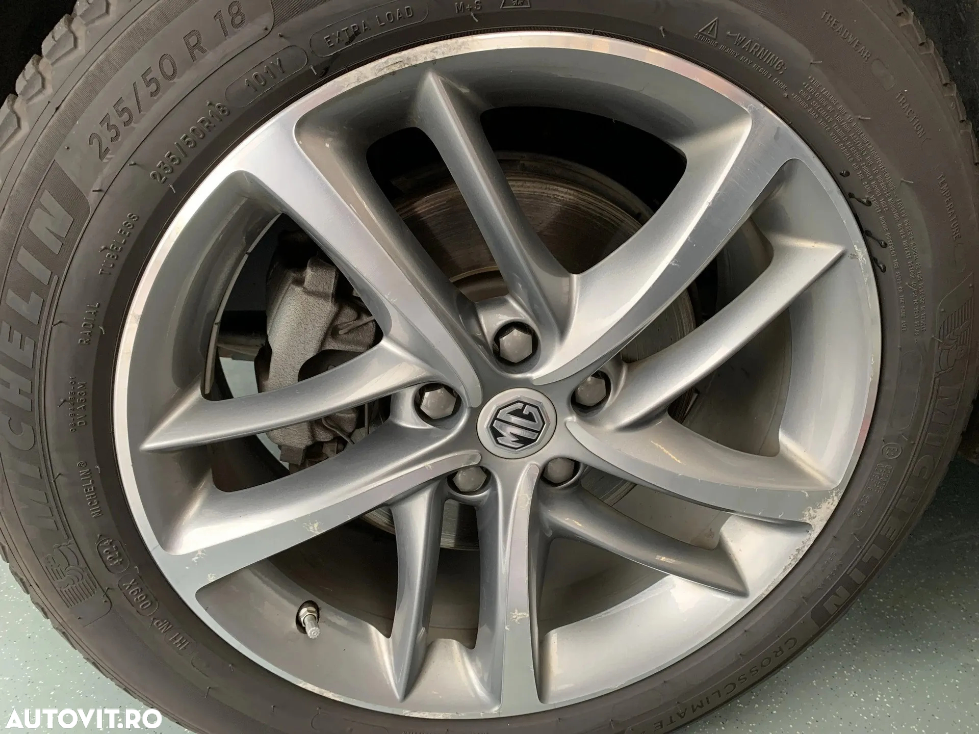 MG EHS 1.5T-GDI PHEV Luxury - 29